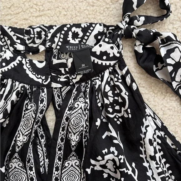 White House Black Market 100% silk black floral paisley top w/ tie neck, sz M - Picture 2 of 7